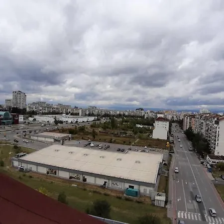 With Two Rooms, Close To Business Park Mladost 4,sofia アパート *