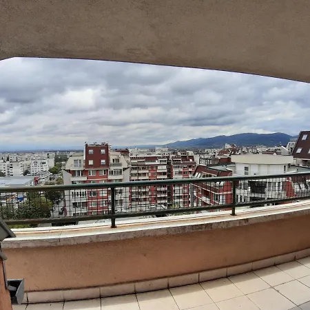 With Two Rooms, Close To Business Park Mladost 4,sofia アパート *