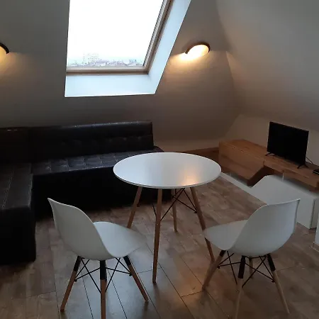 アパート With Two Rooms, Close To Business Park Mladost 4,sofia *